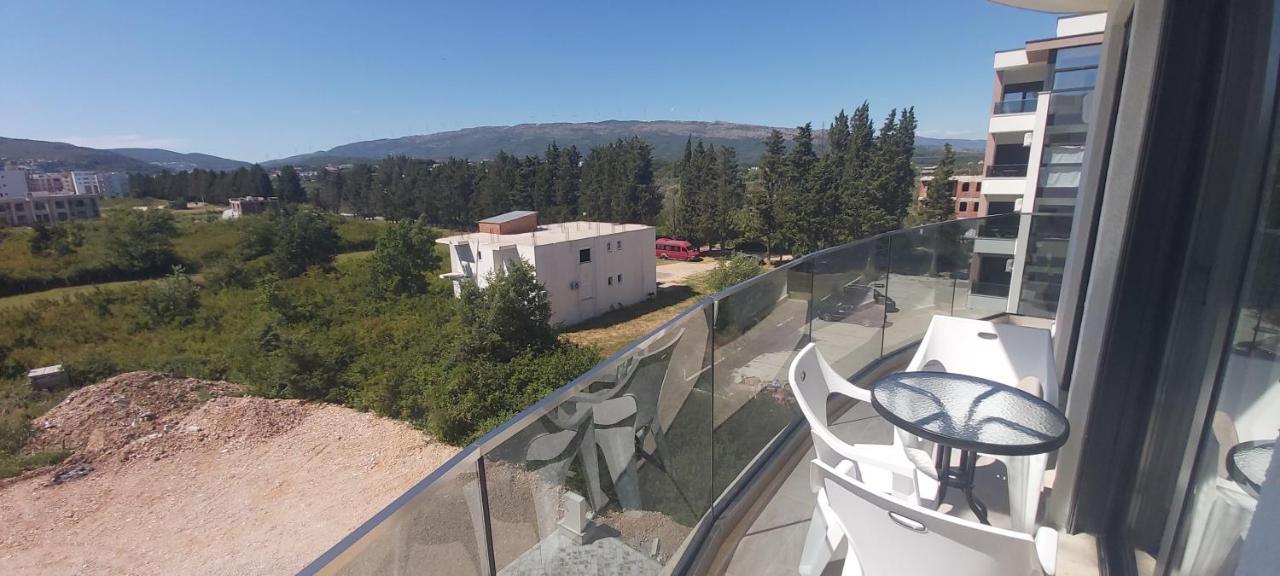 Apartament Mehmeti Ulcinj Esterno foto