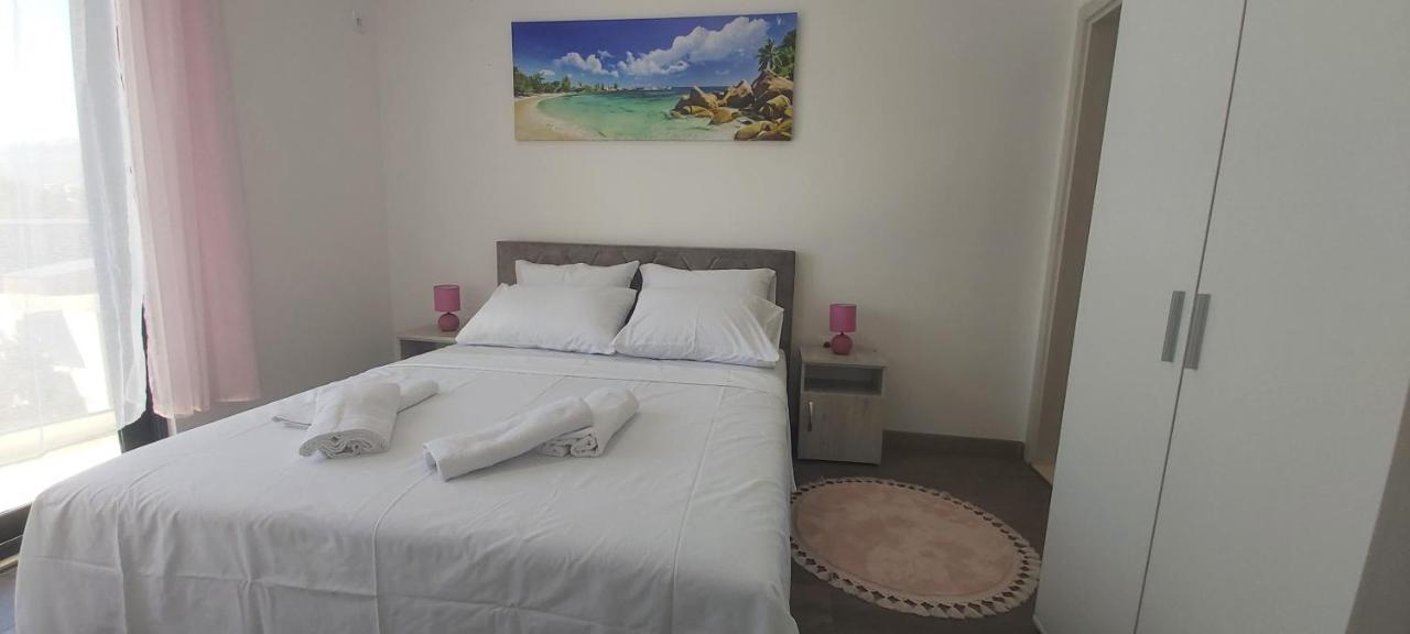 Apartament Mehmeti Ulcinj Esterno foto