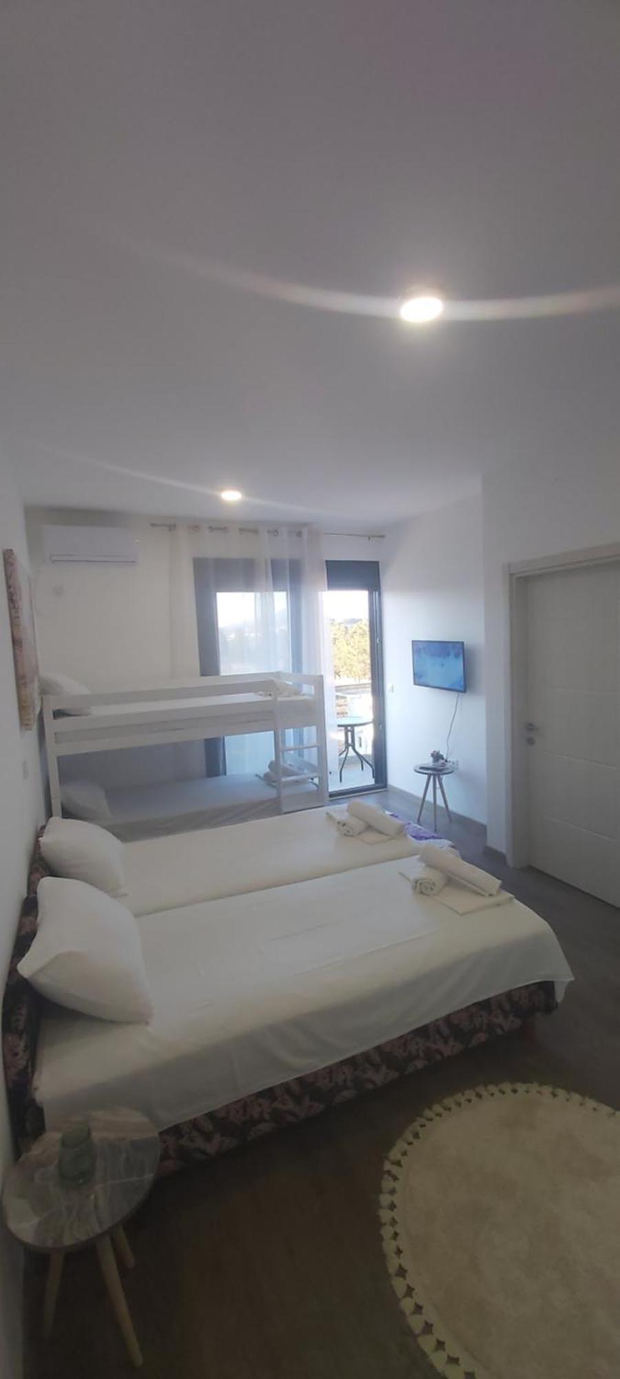 Apartament Mehmeti Ulcinj Esterno foto